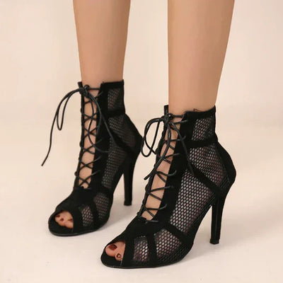HEELS & SANDALS